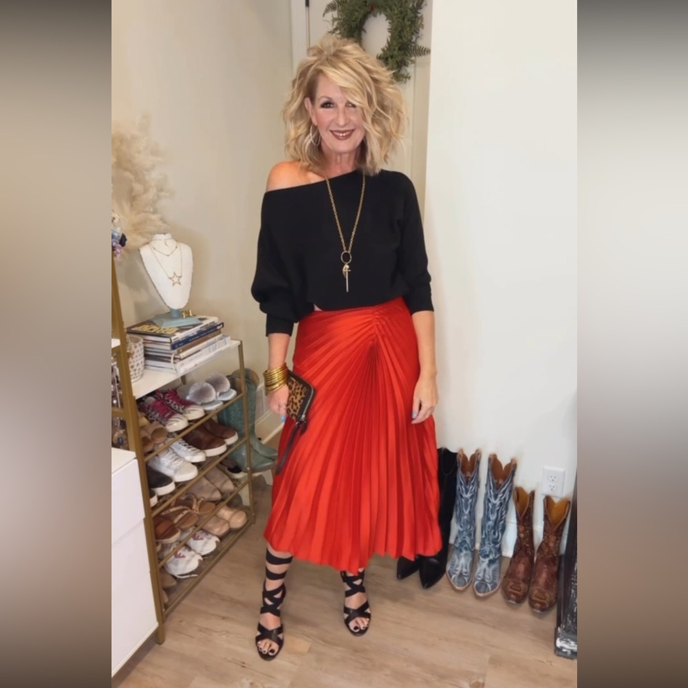 DKNY Vibrant Red A-Line Pleated Skirt - Picture 5 of 13